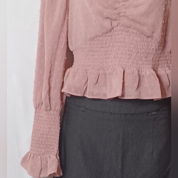 Sadie & Sage Women's Smocked  Long Sleeve Crop Top. Size S - Picture 7 of 12